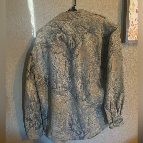 Cabelas Camo Flannel Size M - Picture 4 of 4